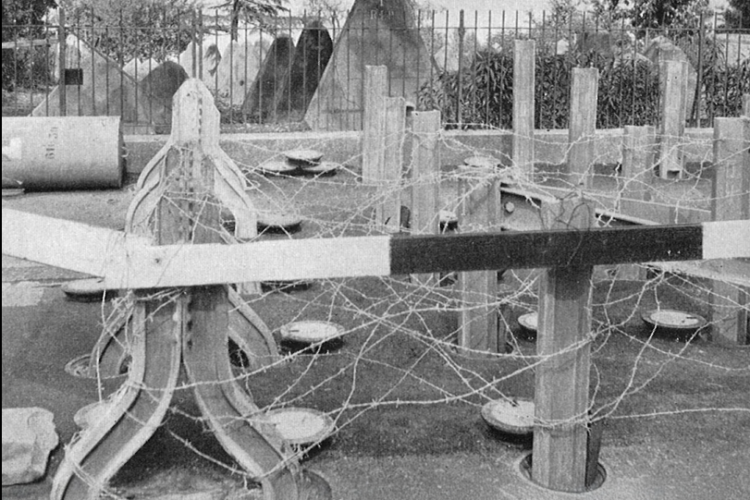 Panzersperren auf Schweizer Strassen